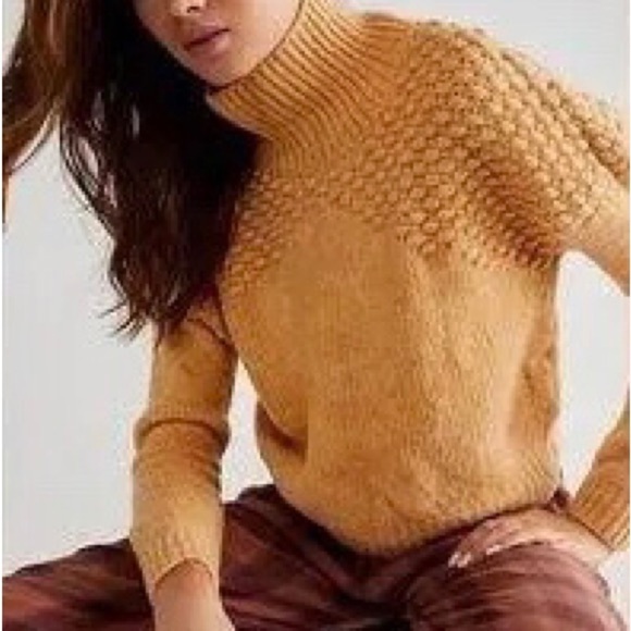 Free People Sweaters - Free People “Bradley” Sweater in Camel Heather